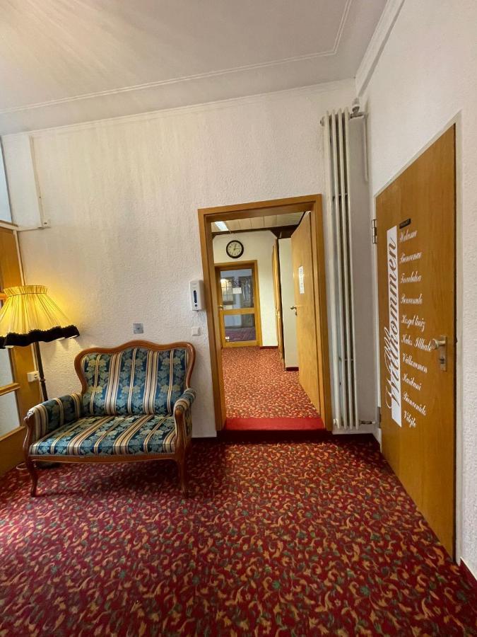 Hotel Garni Ratstube Bad Urach Eksteriør billede